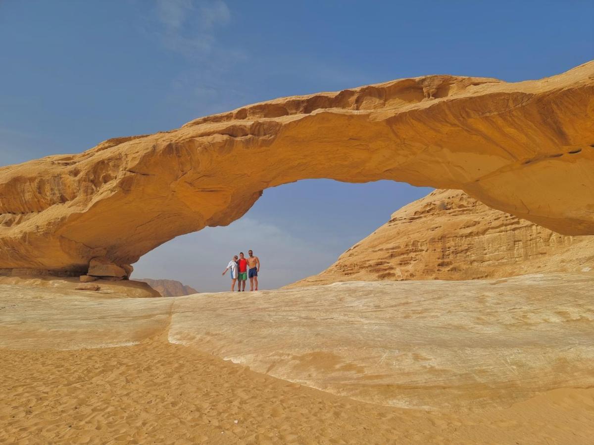 Hotel Desert Knights Camp Wadi Rum Exterior foto