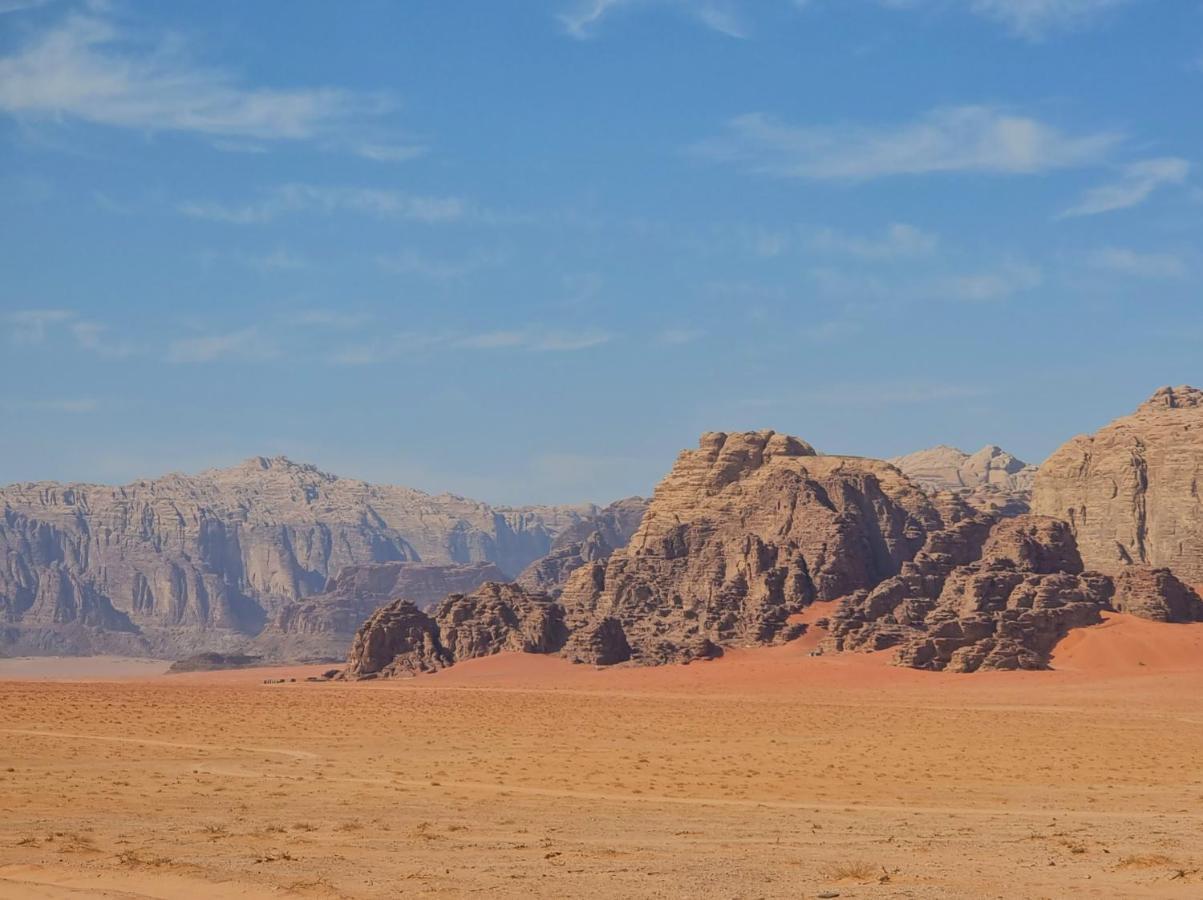 Hotel Desert Knights Camp Wadi Rum Exterior foto