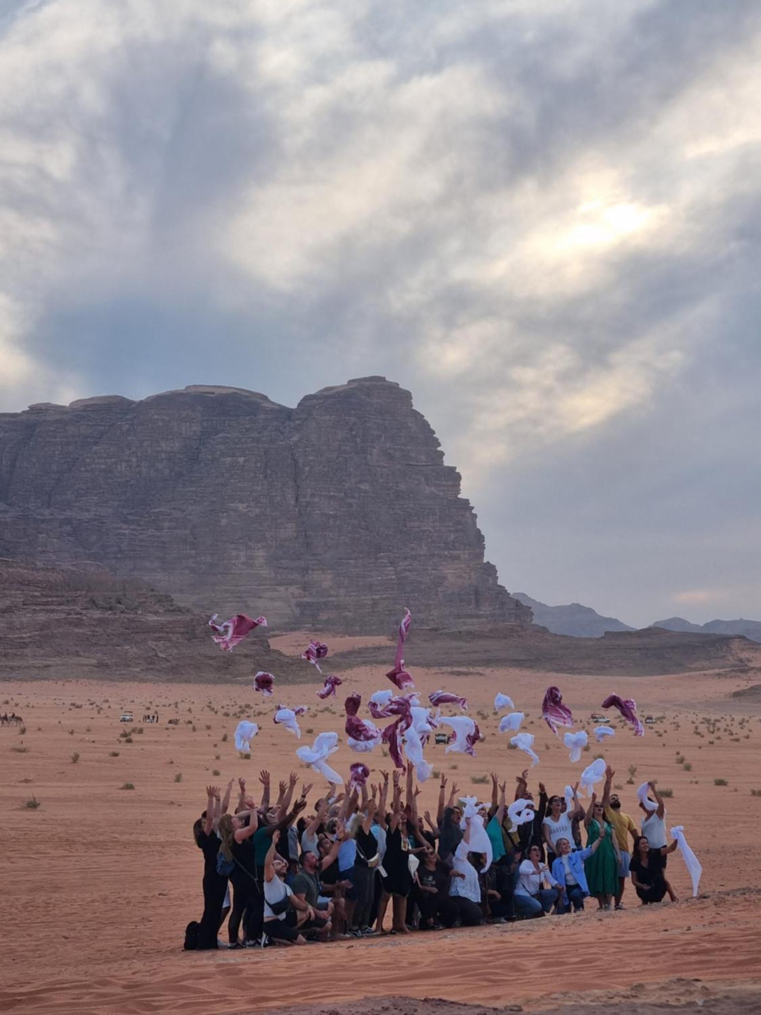 Hotel Desert Knights Camp Wadi Rum Exterior foto